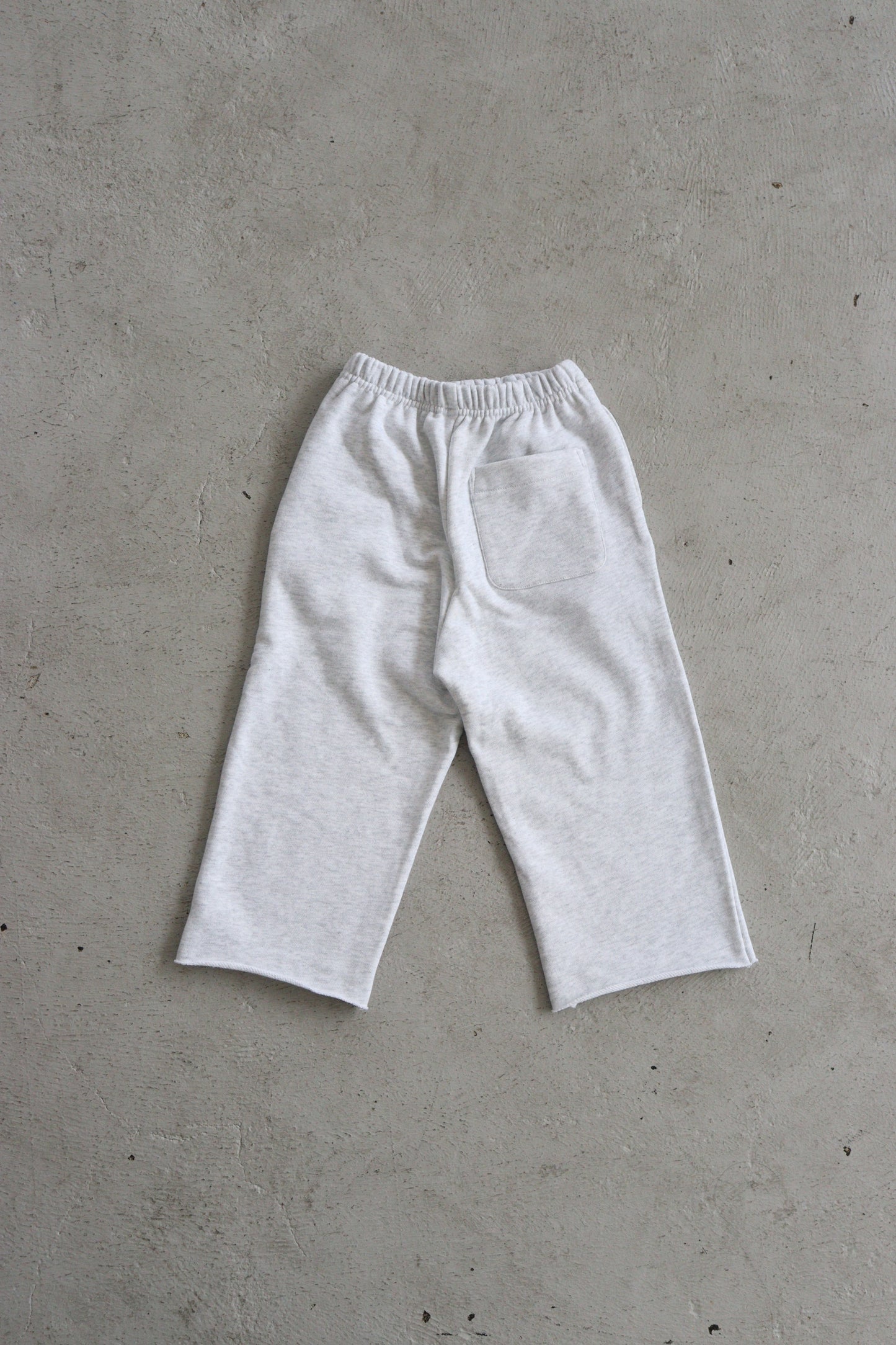 cutoff sweat pants_grey