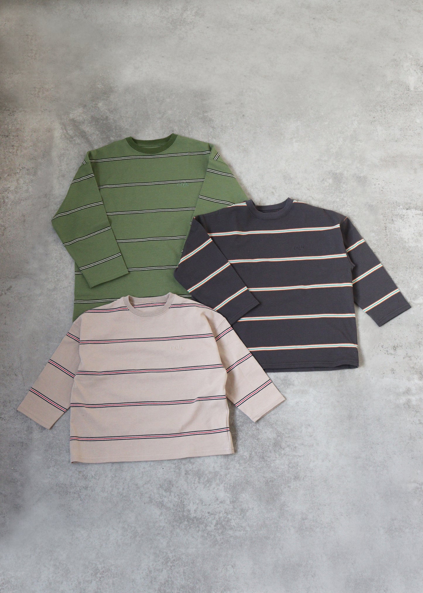 pencil border long T-shirts_charcoal