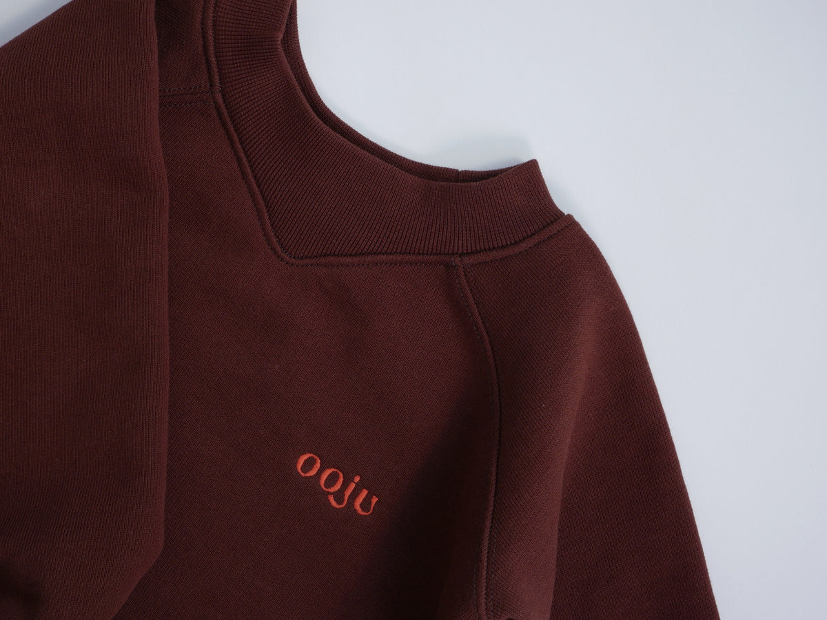 curved sweat shirts brown detail