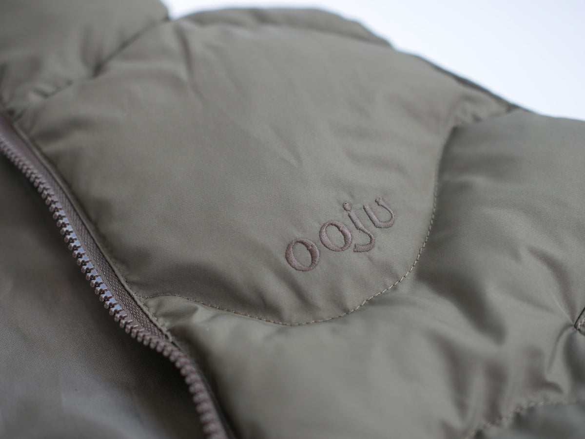 quilting padded vest charcoal detail