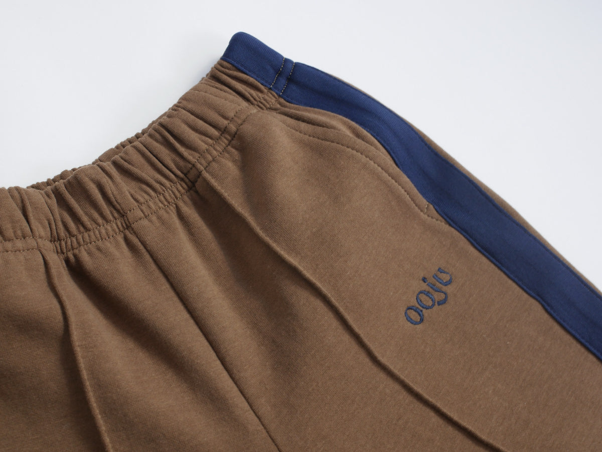 line pants brown detail