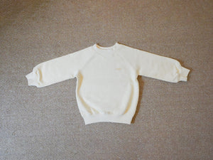 curved sweat shirts