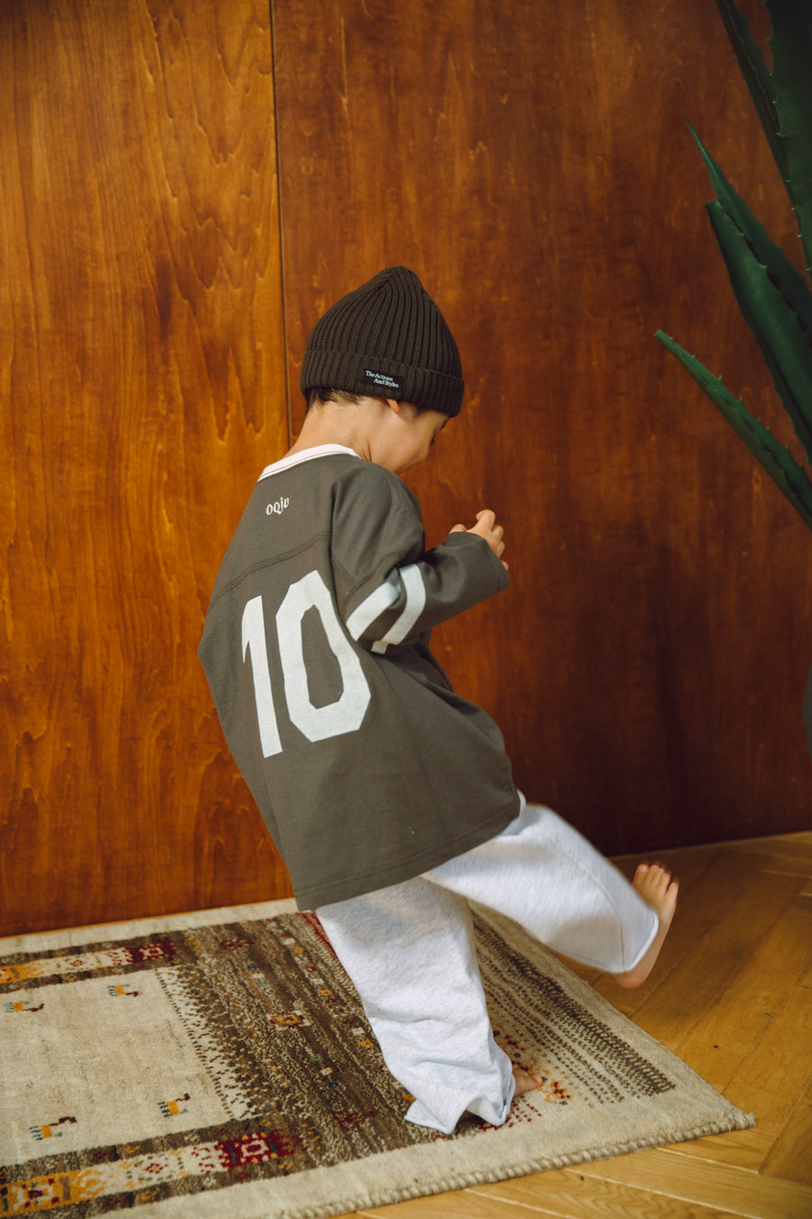 number long T-shirts_charcoal