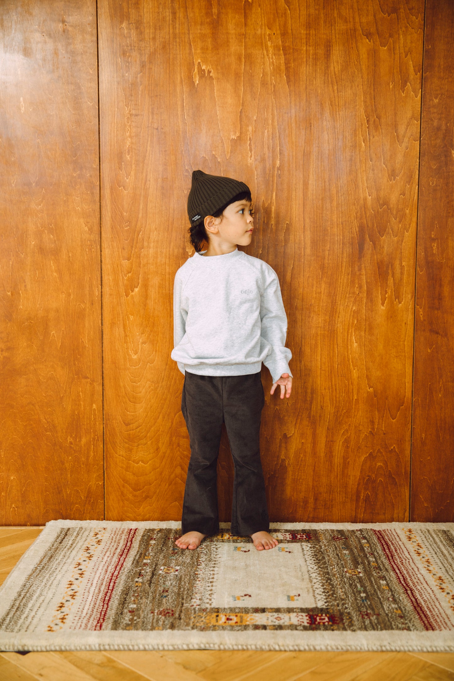 corduroy flare pants_charcoal