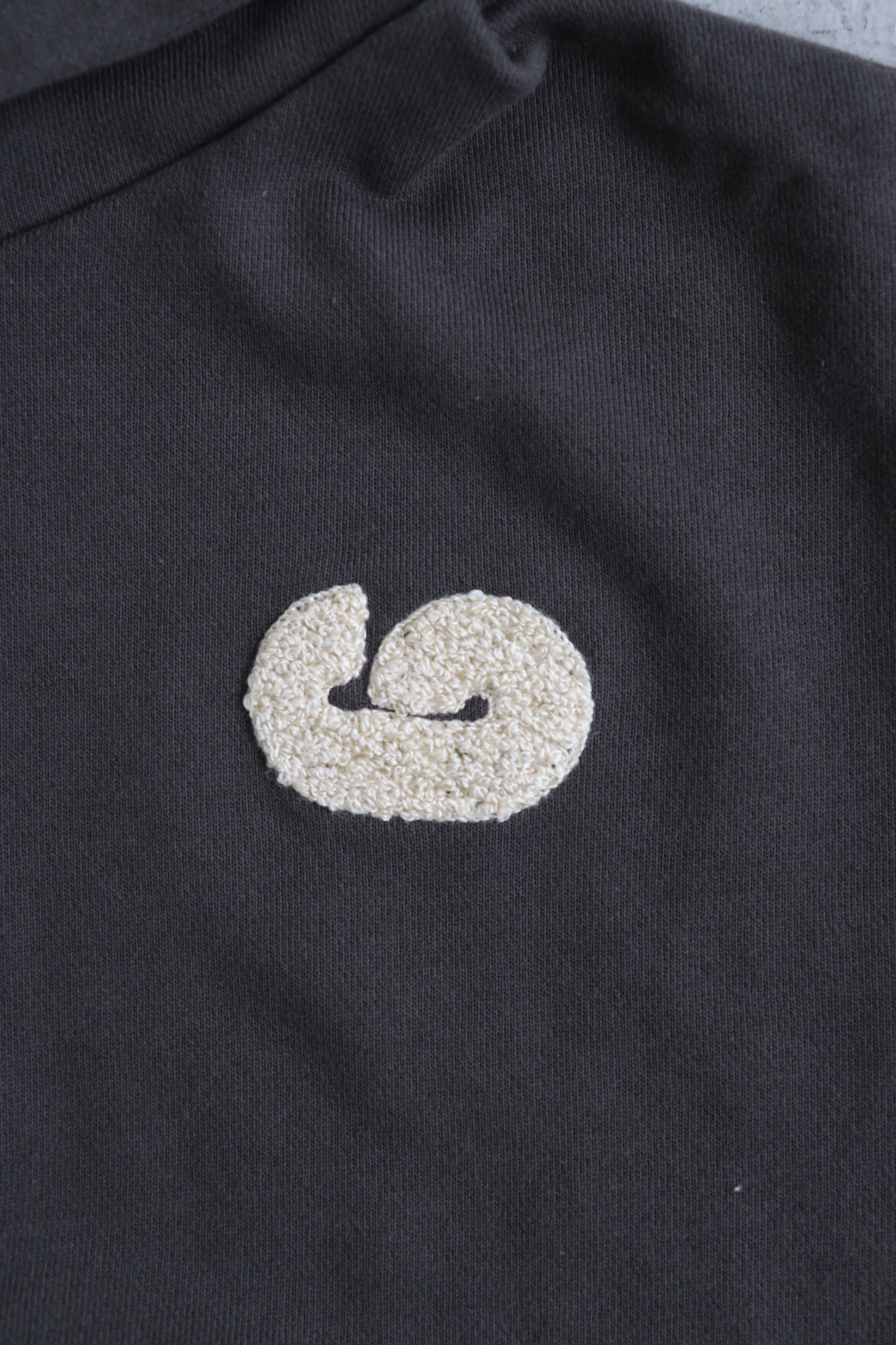 pullover hoodie_charcoal
