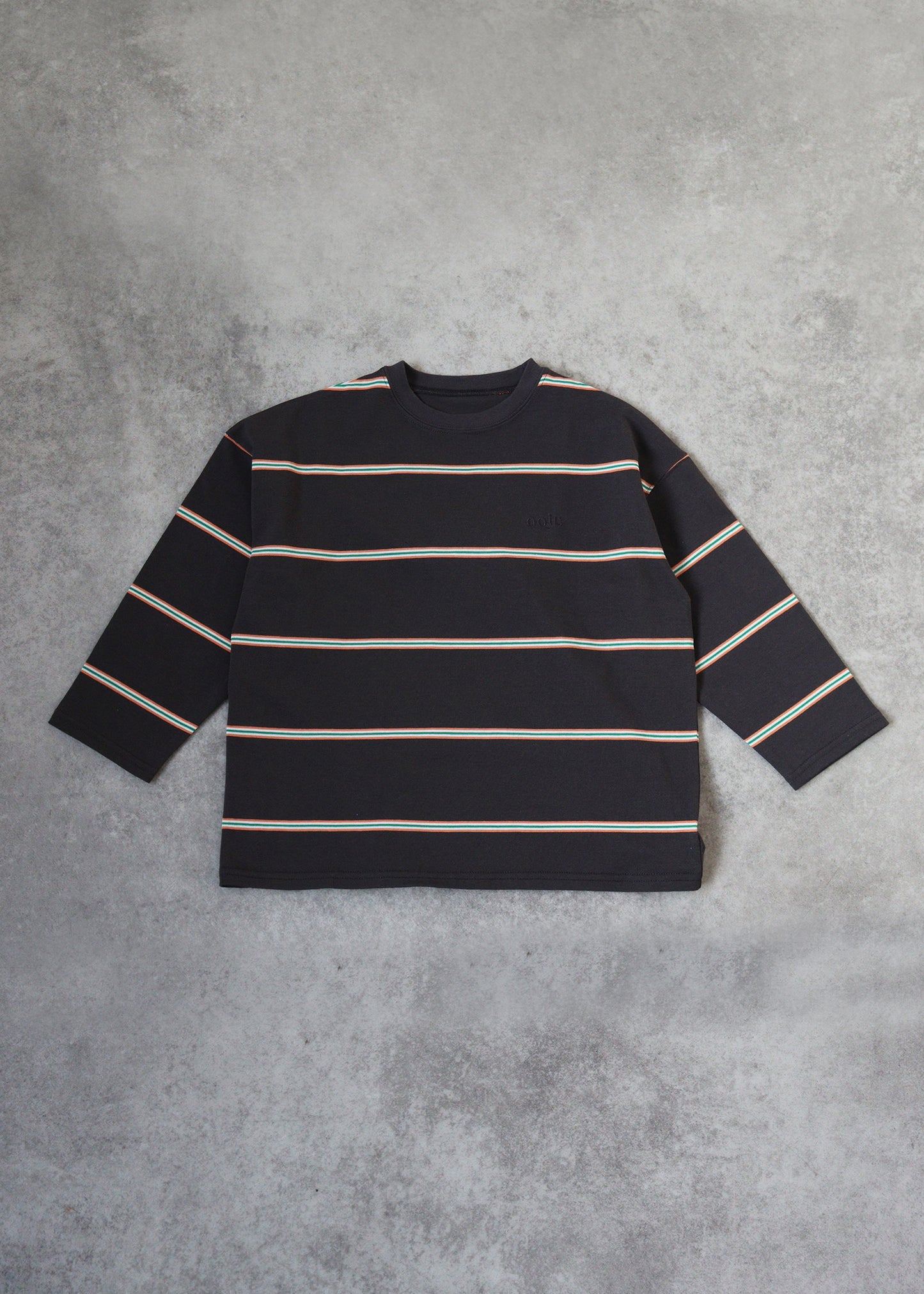 pencil border long T-shirts_charcoal